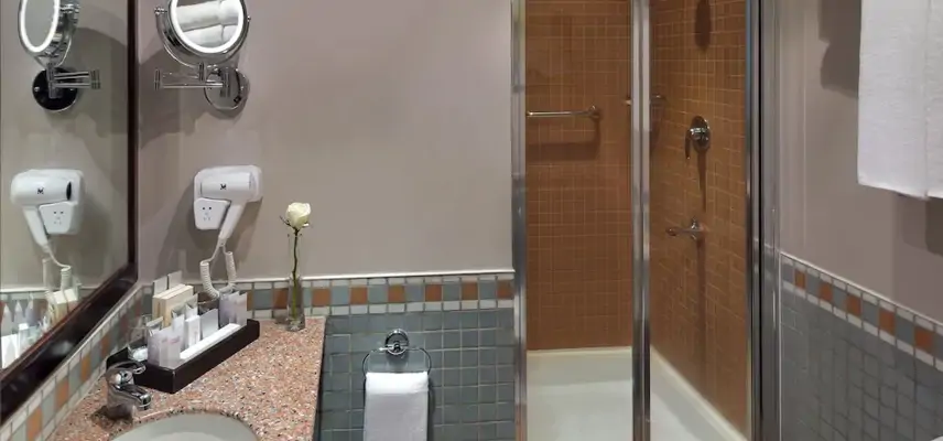 Anwar Al Madinah Mövenpick Hotel image